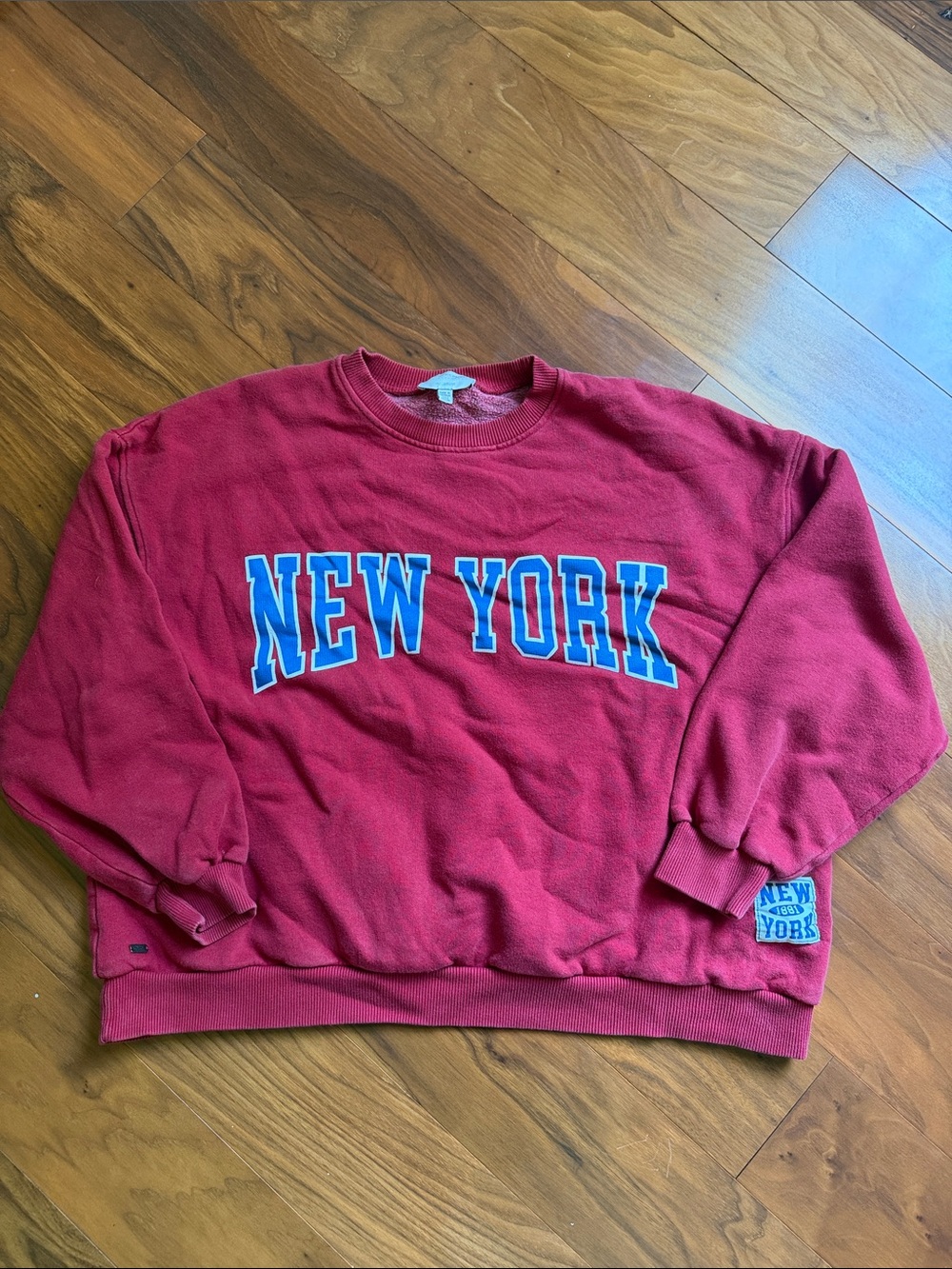 Red 'New York' Crewneck Sweater - Classic Pullover